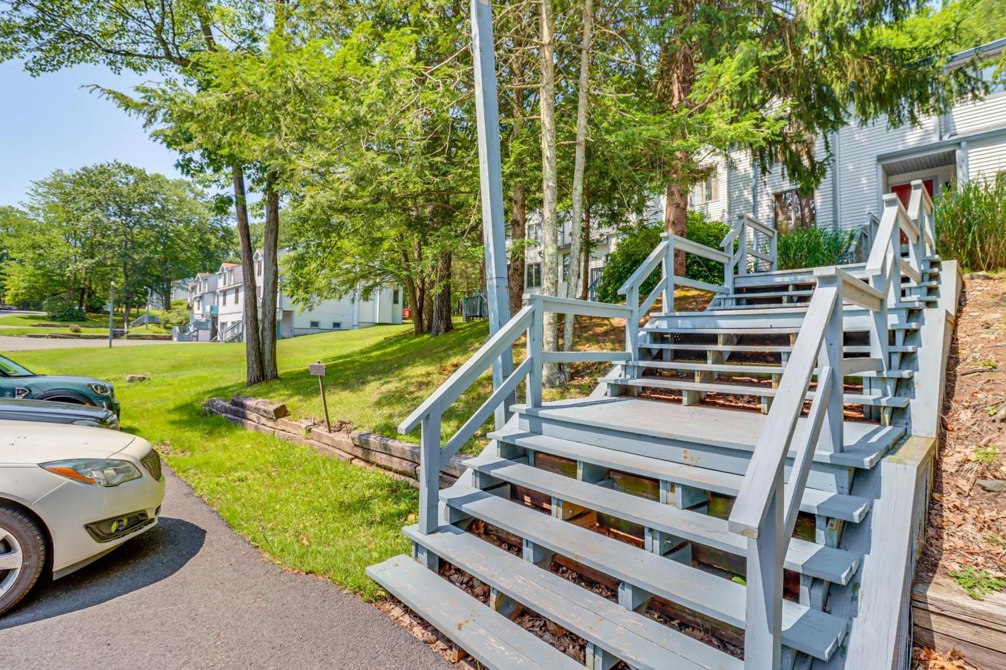 Lake Harmony Townhome Walk To Restaurants! Extérieur photo